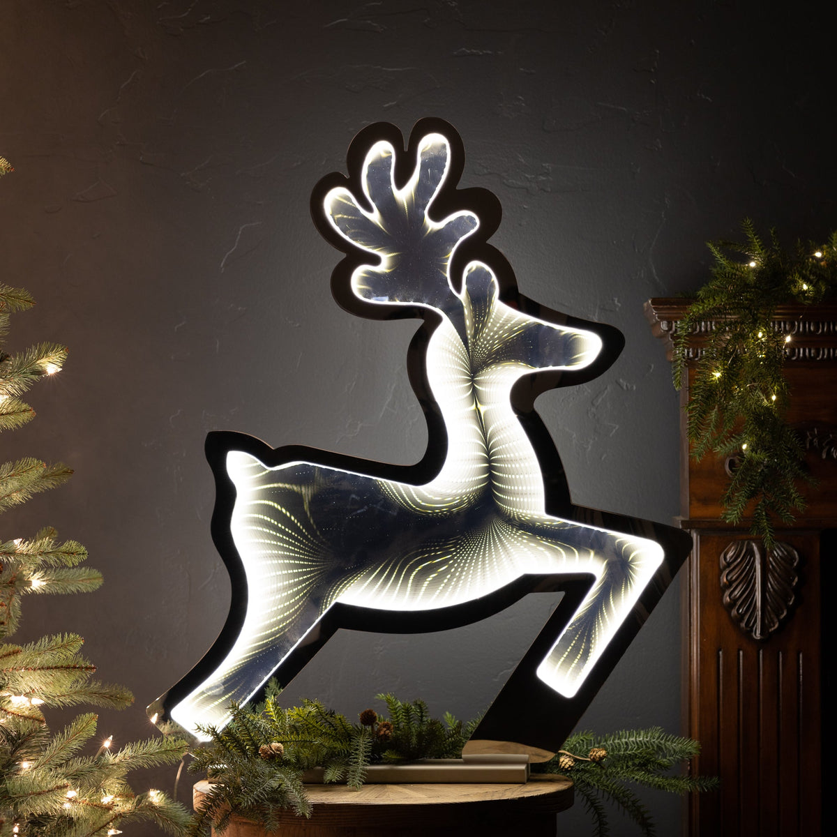 Deer Infinity Light, 26.5"L x 32.5"H Acrylic w/UL Plug