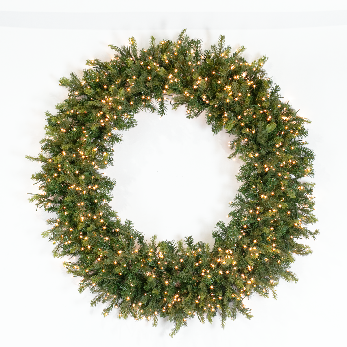Aspen Pine Wreath w/Firecracker Lights, 36"